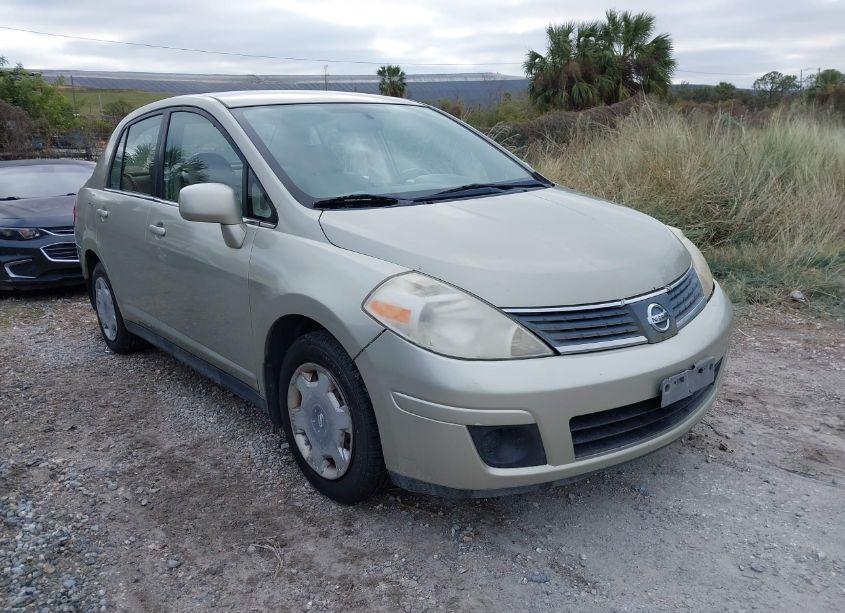 2007 Nissan Versa 1.8S (VIN 3N1BC11E57L441686) main photo