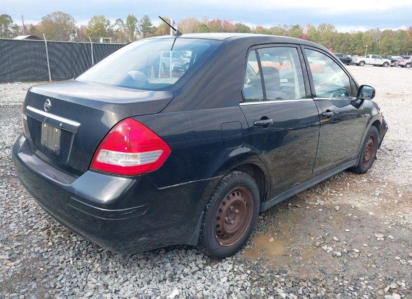 Photo 4 of 2009 Nissan Versa 1.8S (VIN 3N1BC11E59L384733)