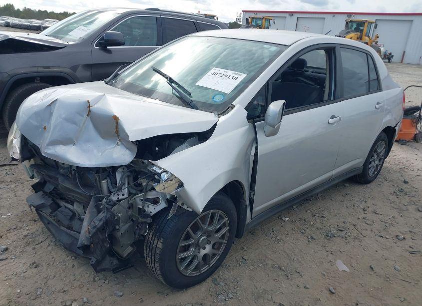 Photo 2 of 2009 Nissan Versa 1.8S (VIN 3N1BC11E69L453090)