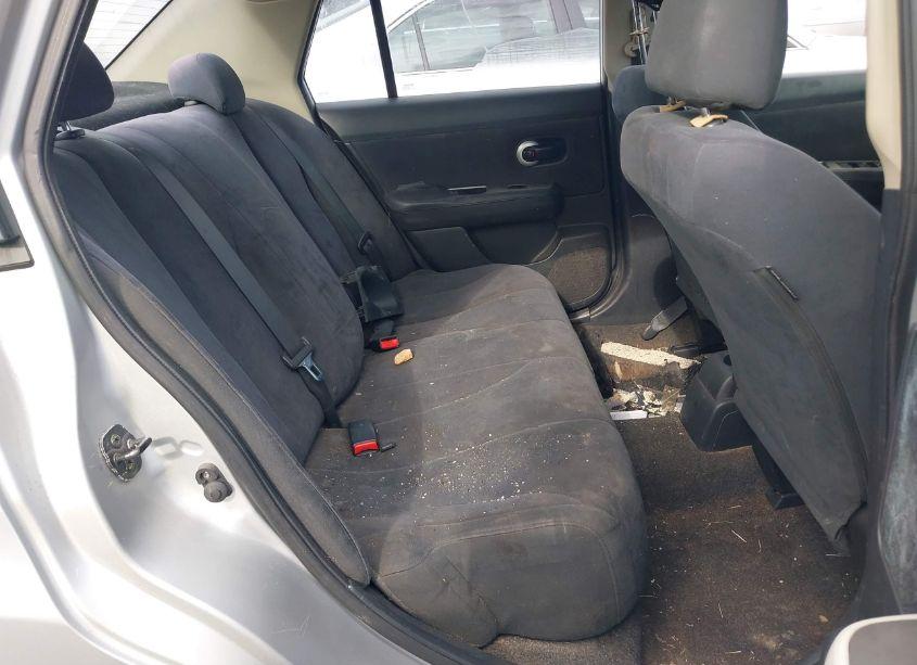 Photo 8 of 2009 Nissan Versa 1.8S (VIN 3N1BC11E69L453090)