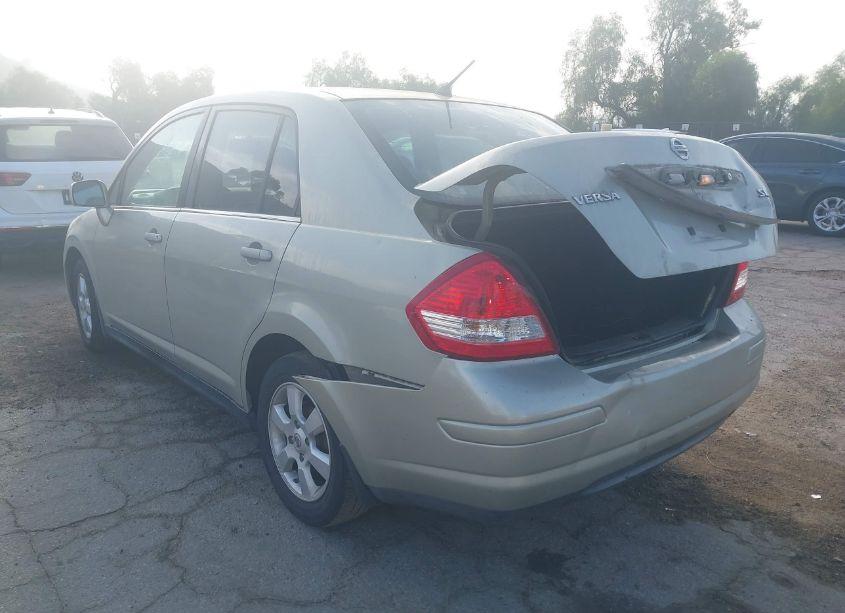 Photo 3 of 2007 Nissan Versa 1.8SL (VIN 3N1BC11E77L446713)