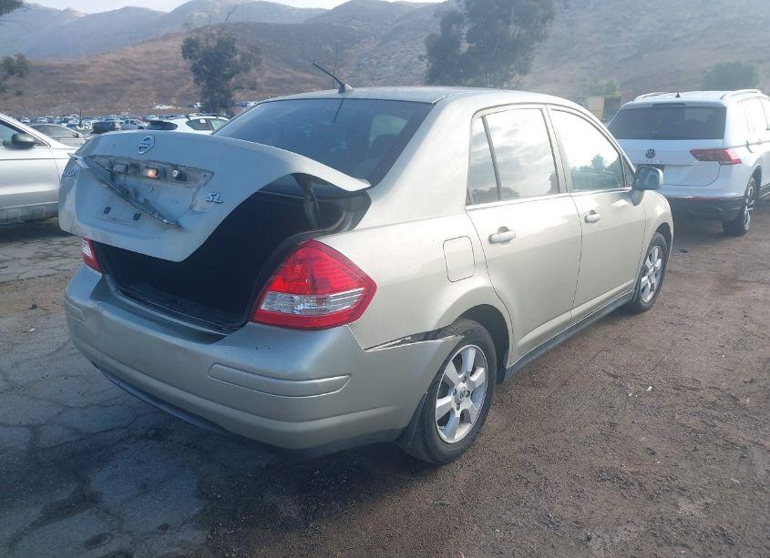 Photo 4 of 2007 Nissan Versa 1.8SL (VIN 3N1BC11E77L446713)