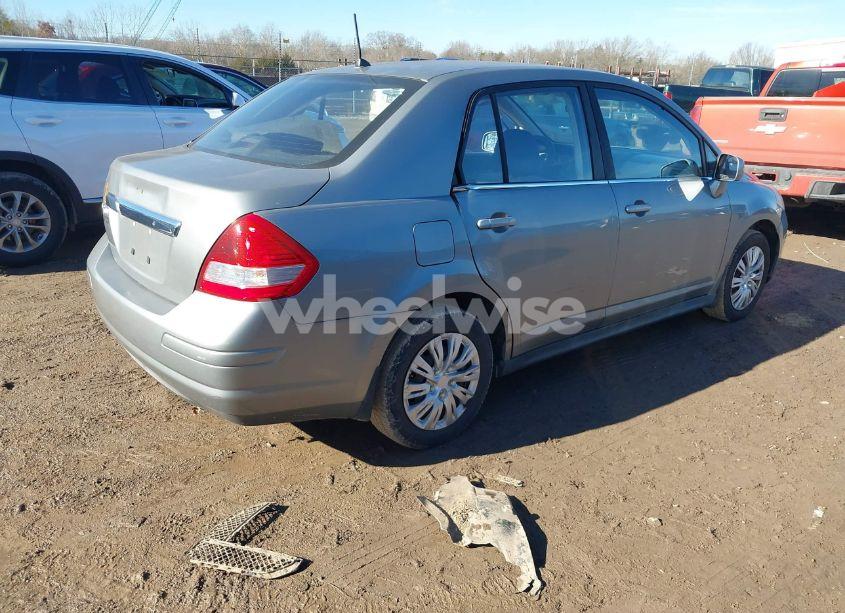 Photo 4 of 2008 Nissan Versa 1.8S (VIN 3N1BC11E78L353675)