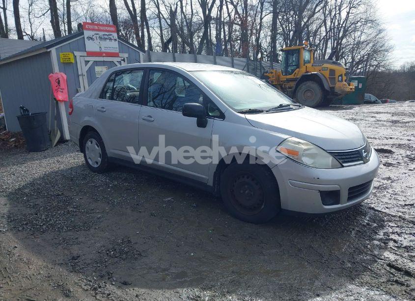 2008 Nissan Versa 1.8S (VIN 3N1BC11E78L371643) main photo