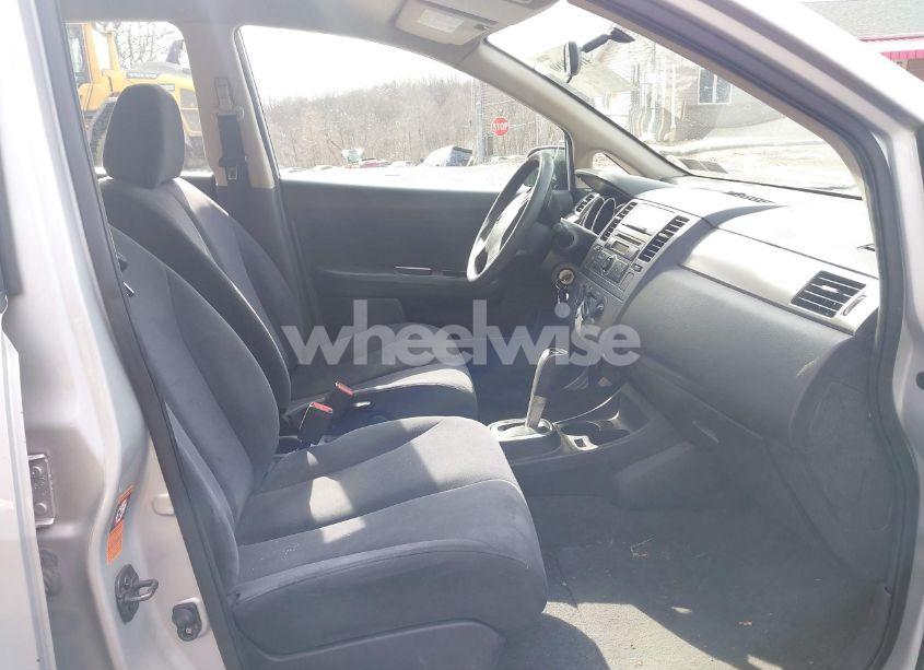 Photo 5 of 2008 Nissan Versa 1.8S (VIN 3N1BC11E78L371643)