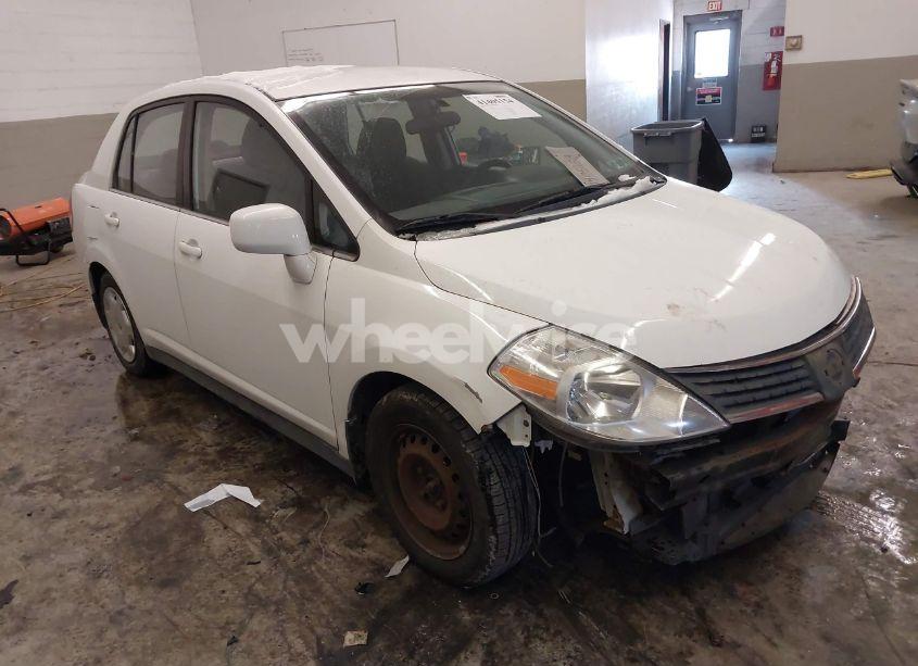 2008 Nissan Versa 1.8S (VIN 3N1BC11E78L433137) main photo