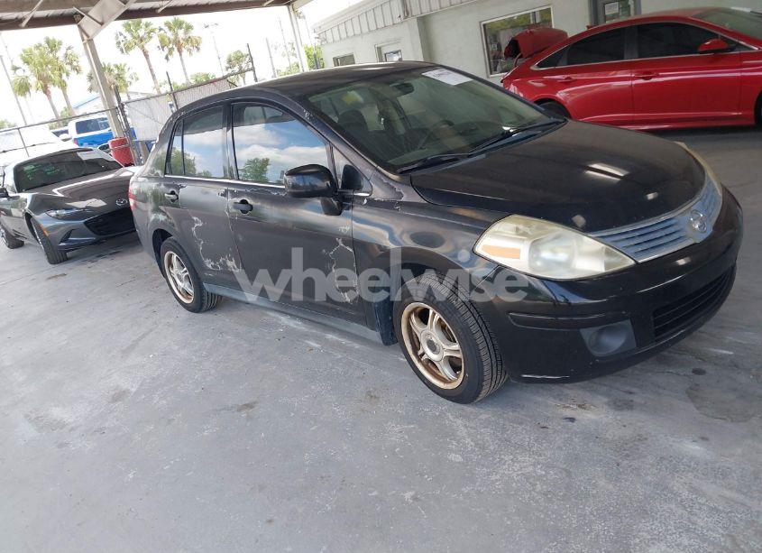 2009 Nissan Versa 1.8S (VIN 3N1BC11E79L368680) main photo