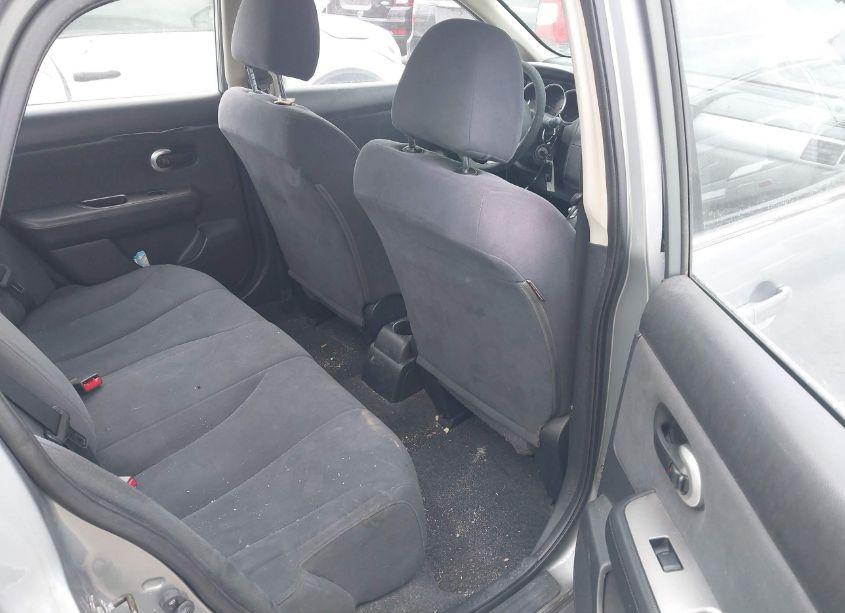 Photo 8 of 2007 Nissan Versa 1.8S (VIN 3N1BC11E87L398199)
