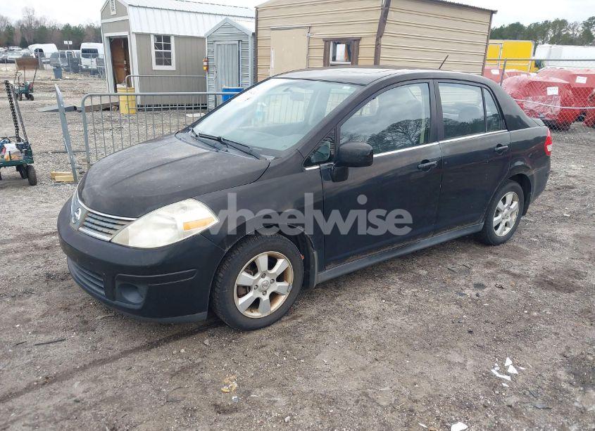 Photo 2 of 2007 Nissan Versa 1.8SL (VIN 3N1BC11E87L420766)
