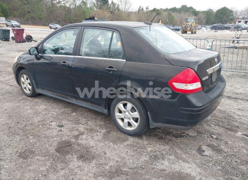 Photo 3 of 2007 Nissan Versa 1.8SL (VIN 3N1BC11E87L420766)