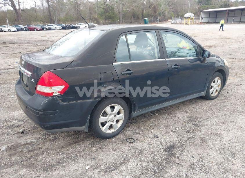 Photo 4 of 2007 Nissan Versa 1.8SL (VIN 3N1BC11E87L420766)
