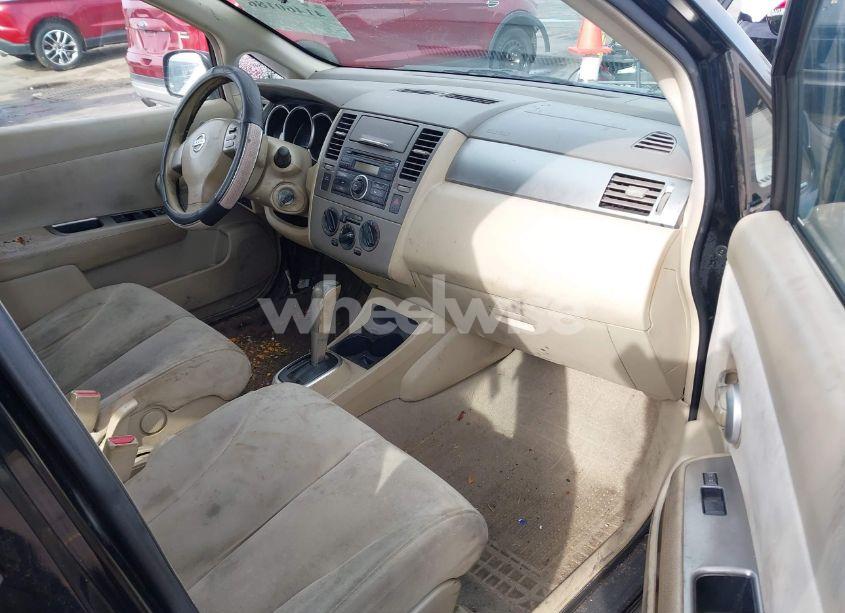 Photo 5 of 2008 Nissan Versa 1.8S (VIN 3N1BC11E88L409798)