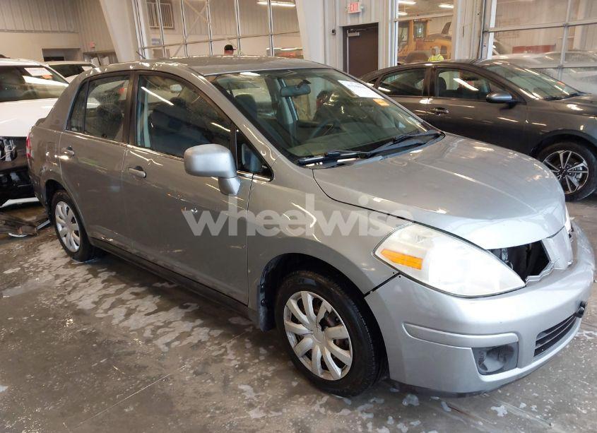 2008 Nissan Versa 1.8S (VIN 3N1BC11E88L450643) main photo