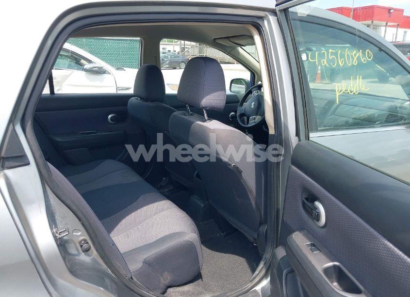 Photo 8 of 2008 Nissan Versa 1.8SL (VIN 3N1BC11E88L462467)