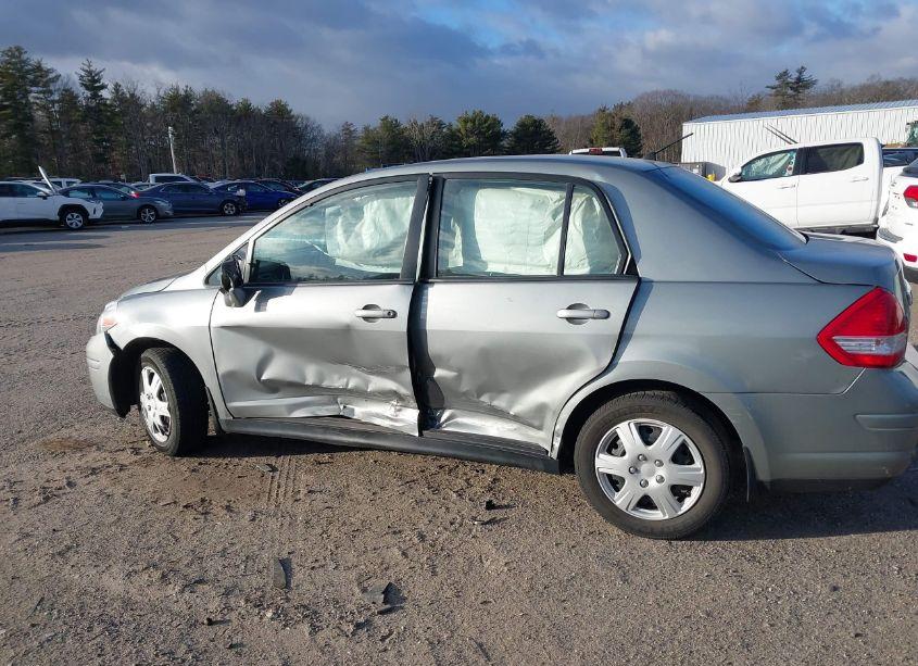 Photo 11 of 2009 Nissan Versa 1.8S (VIN 3N1BC11E89L444391)