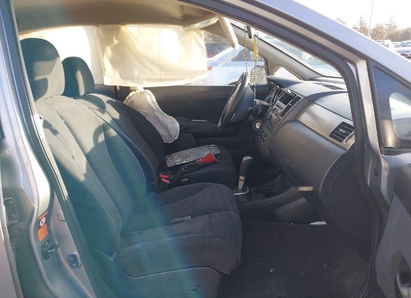 Photo 5 of 2009 Nissan Versa 1.8S (VIN 3N1BC11E89L444391)