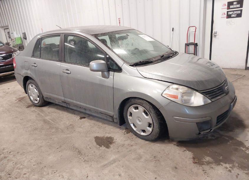 2009 Nissan Versa 1.8S (VIN 3N1BC11E89L479836) main photo