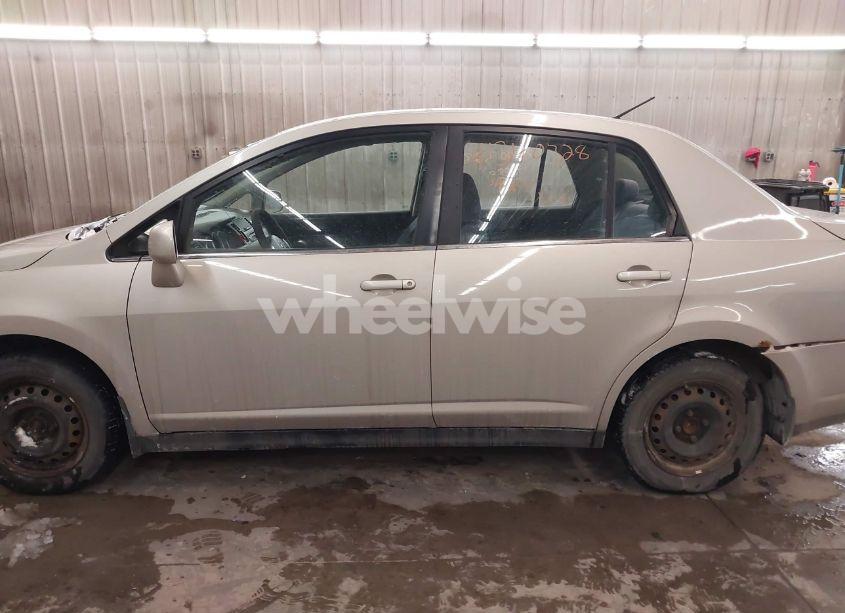 Photo 15 of 2008 Nissan Versa 1.8S (VIN 3N1BC11E98L391344)