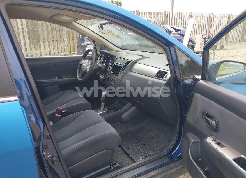 Photo 5 of 2008 Nissan Versa 1.8S (VIN 3N1BC11E98L415514)