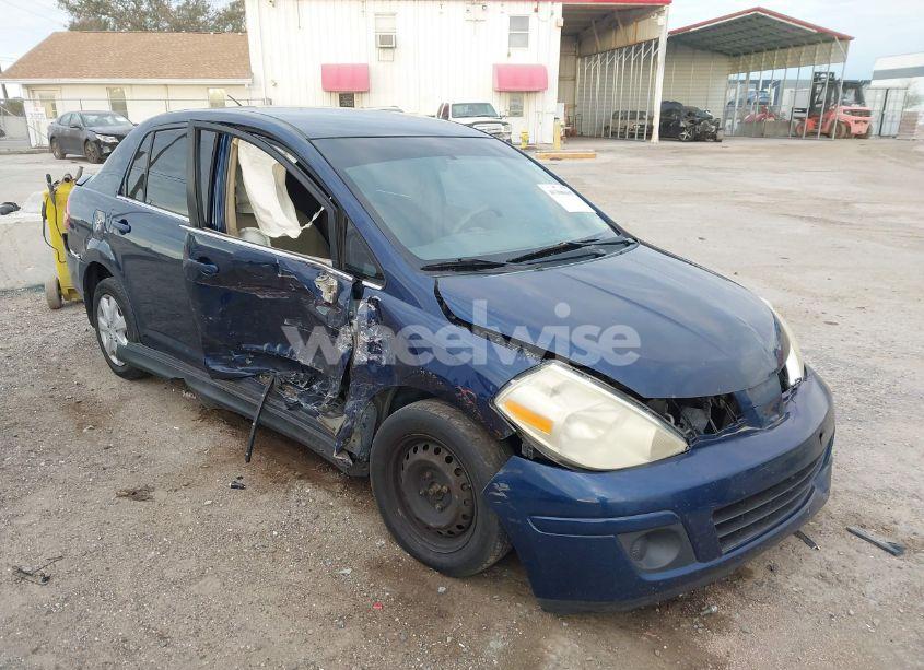 2008 Nissan Versa 1.8S (VIN 3N1BC11E98L416615) main photo