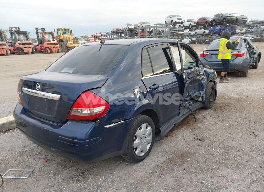 Photo 4 of 2008 Nissan Versa 1.8S (VIN 3N1BC11E98L416615)