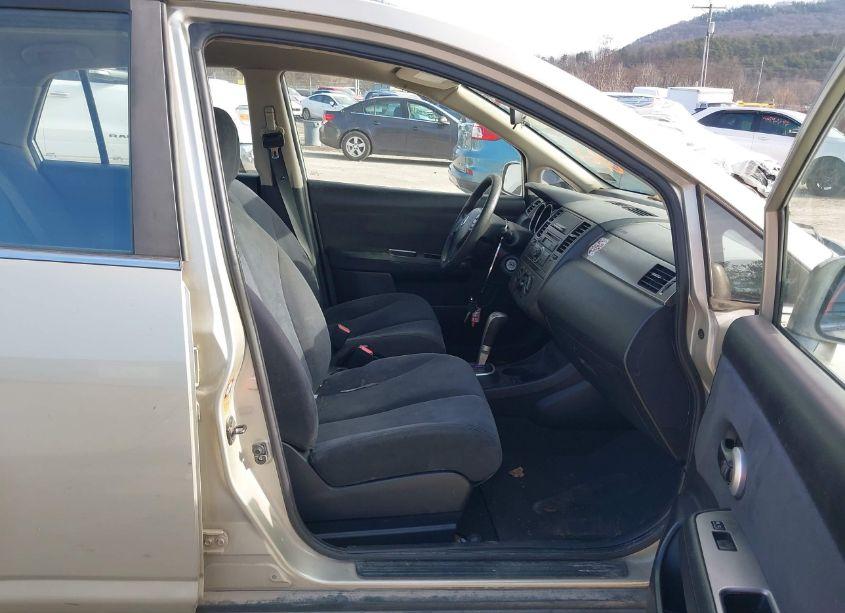 Photo 5 of 2008 Nissan Versa 1.8S (VIN 3N1BC11E98L456161)