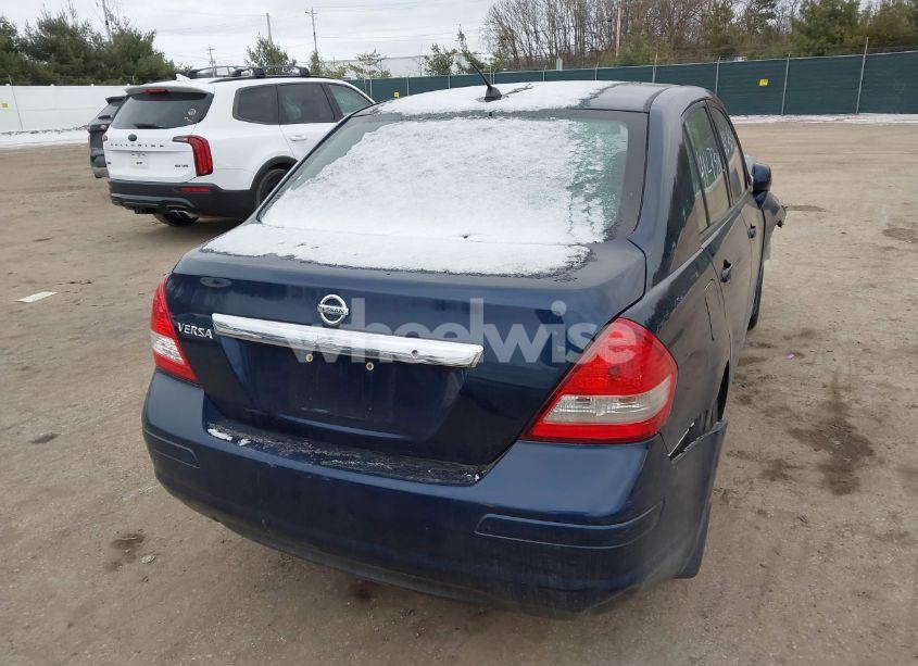 Photo 4 of 2009 Nissan Versa 1.8S (VIN 3N1BC11E99L412498)
