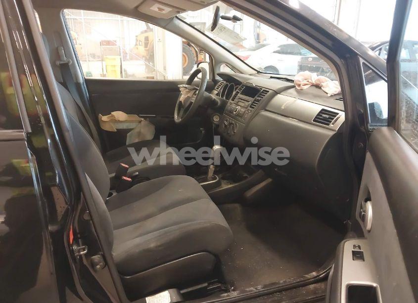 Photo 5 of 2009 Nissan Versa 1.8S (VIN 3N1BC11E99L438342)