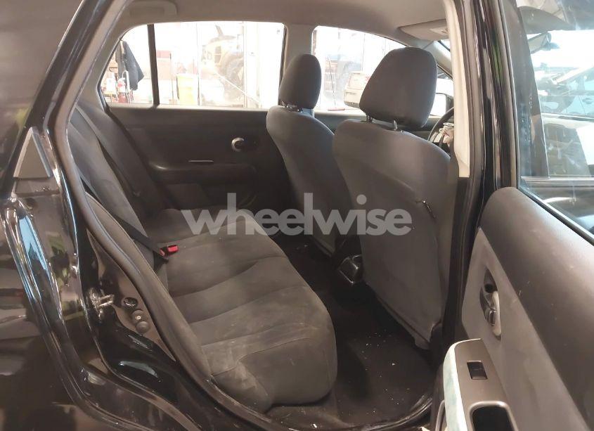 Photo 8 of 2009 Nissan Versa 1.8S (VIN 3N1BC11E99L438342)