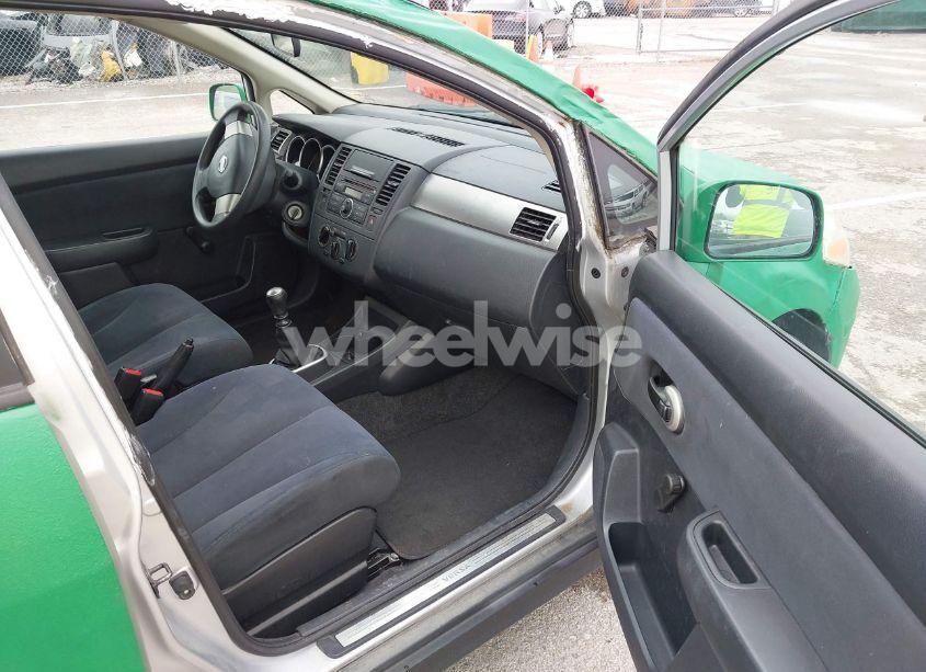 Photo 5 of 2009 Nissan Versa S/SL (VIN 3N1BC11E99L483538)