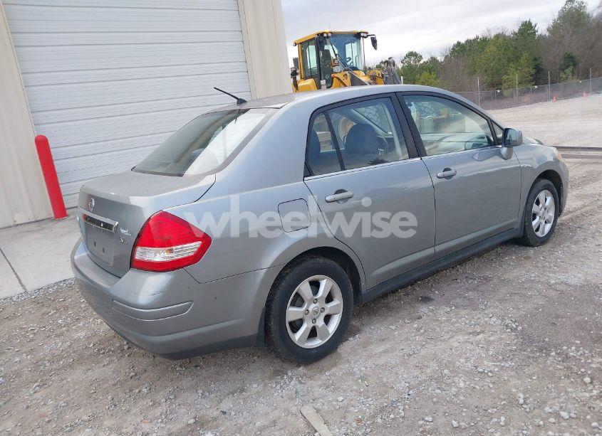 Photo 4 of 2008 Nissan Versa 1.8SL (VIN 3N1BC11EX8L393569)