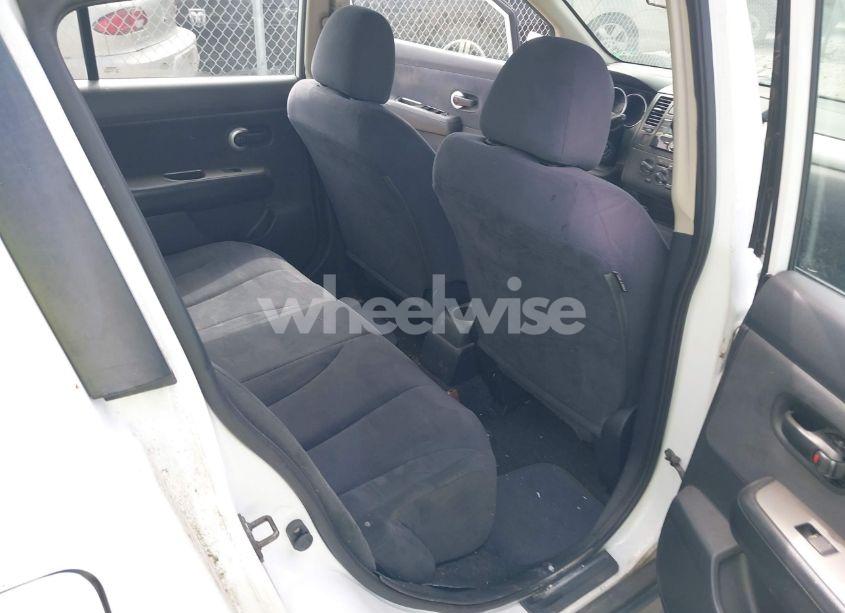 Photo 8 of 2007 Nissan Versa 1.8S (VIN 3N1BC13E07L394998)