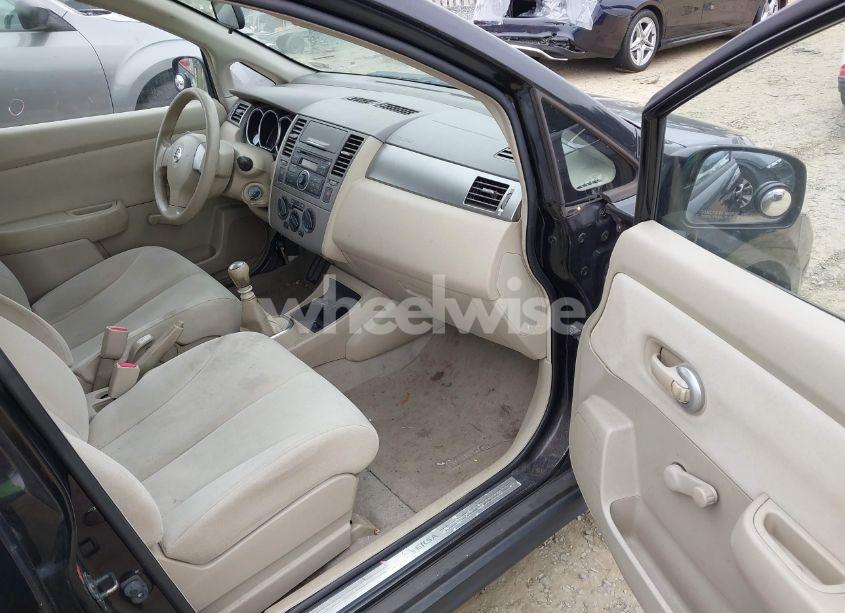 Photo 5 of 2007 Nissan Versa 1.8S (VIN 3N1BC13E07L447893)