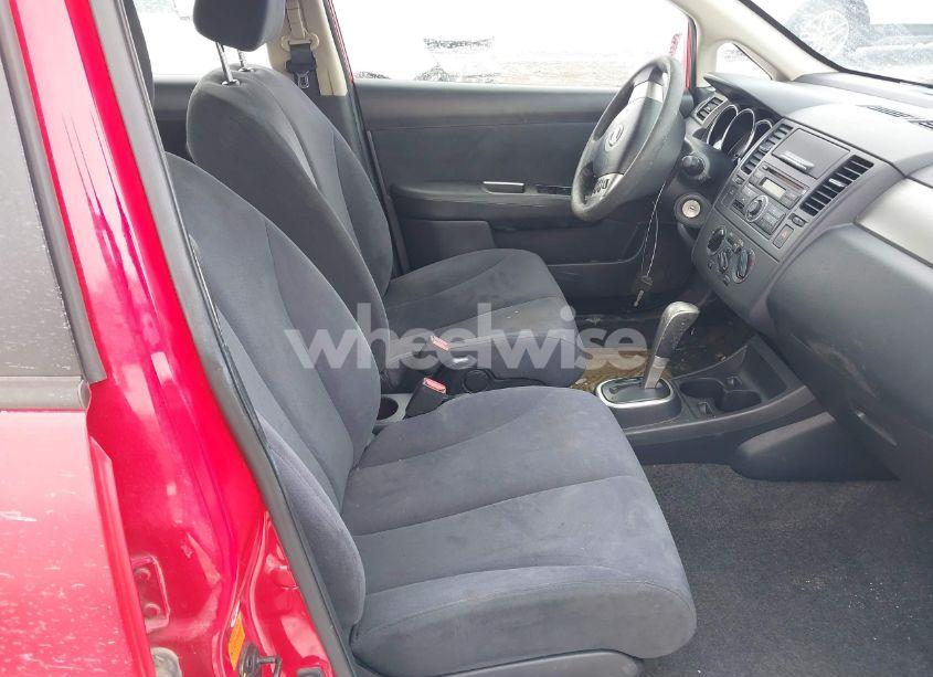 Photo 5 of 2008 Nissan Versa 1.8S (VIN 3N1BC13E08L380746)