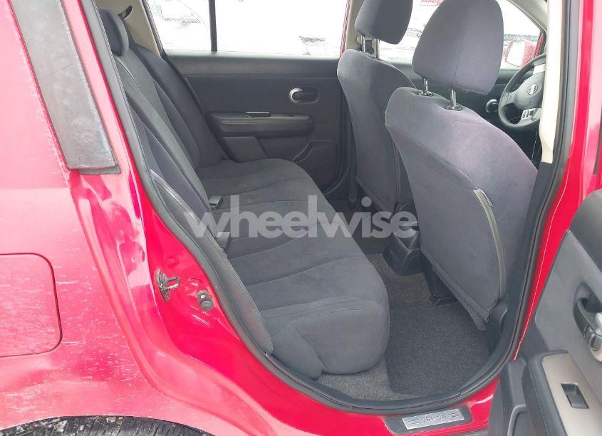 Photo 8 of 2008 Nissan Versa 1.8S (VIN 3N1BC13E08L380746)