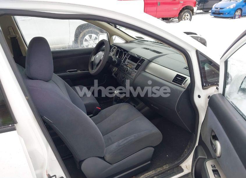 Photo 5 of 2008 Nissan Versa 1.8S (VIN 3N1BC13E08L424485)