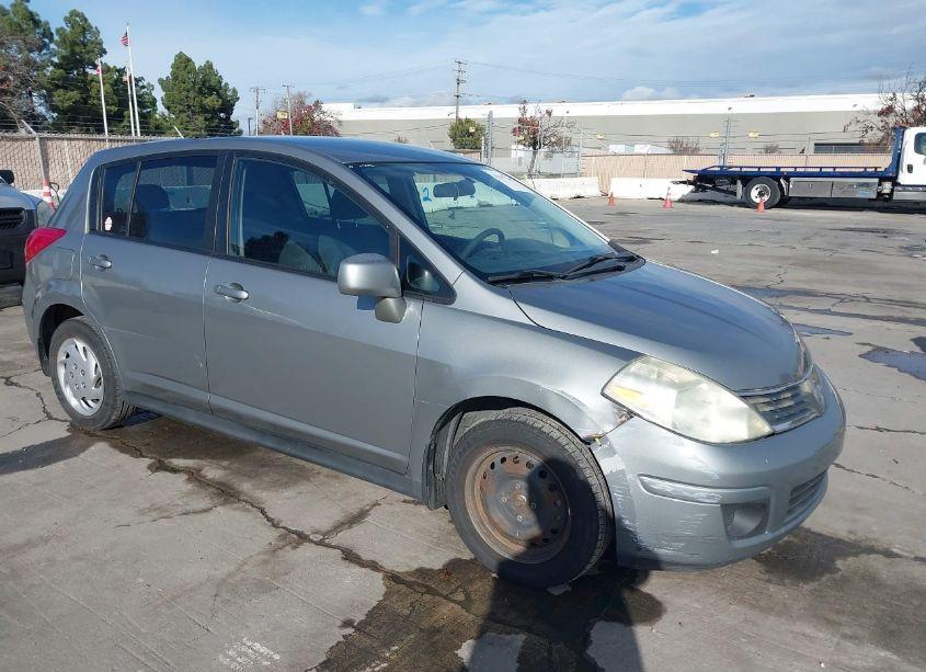 2009 Nissan Versa 1.8S (VIN 3N1BC13E09L373703) main photo