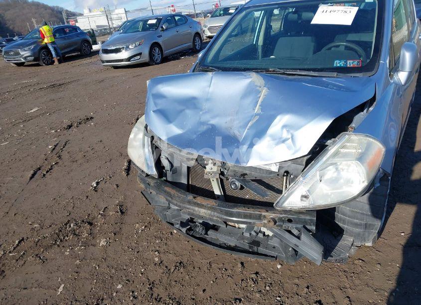 Photo 6 of 2009 Nissan Versa 1.8S (VIN 3N1BC13E09L455012)