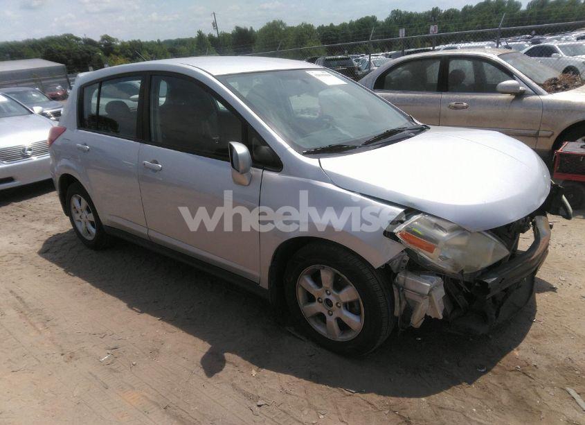 2008 Nissan Versa 1.8SL (VIN 3N1BC13E18L371280) main photo