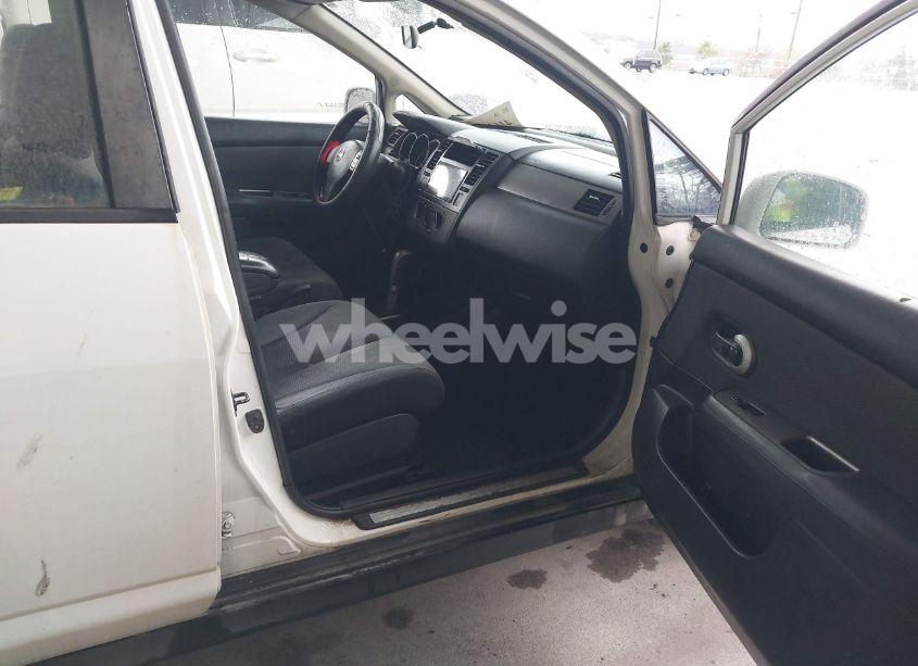 Photo 5 of 2008 Nissan Versa 1.8SL (VIN 3N1BC13E18L374860)