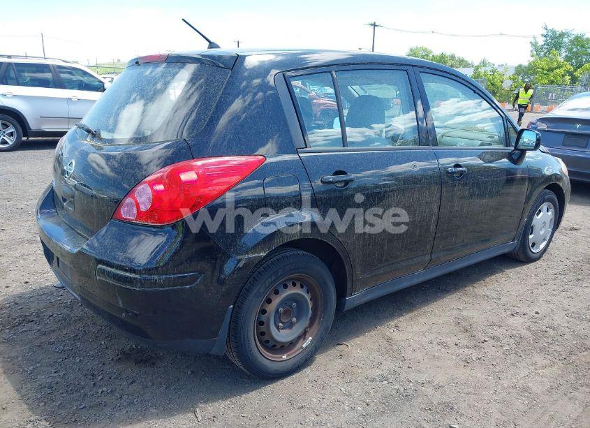 Photo 4 of 2008 Nissan Versa 1.8S (VIN 3N1BC13E18L381310)