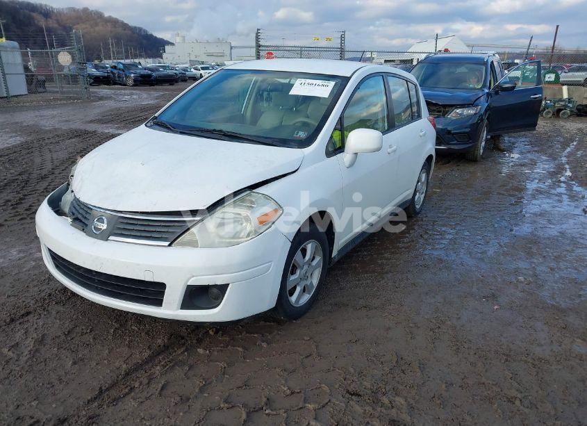 Photo 2 of 2008 Nissan Versa 1.8SL (VIN 3N1BC13E18L460203)