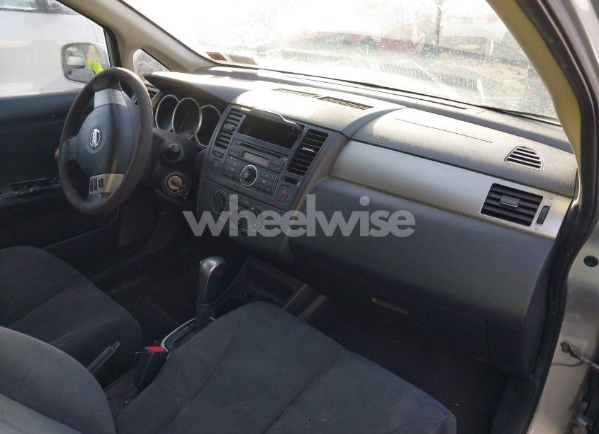 Photo 5 of 2009 Nissan Versa 1.8S (VIN 3N1BC13E19L377436)