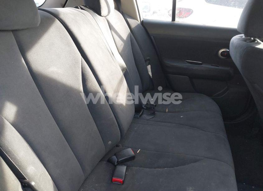 Photo 8 of 2009 Nissan Versa 1.8S (VIN 3N1BC13E19L377436)