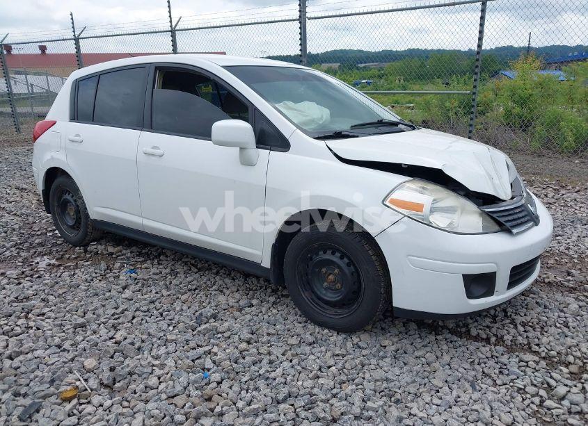 2009 Nissan Versa 1.8S (VIN 3N1BC13E19L442205) main photo