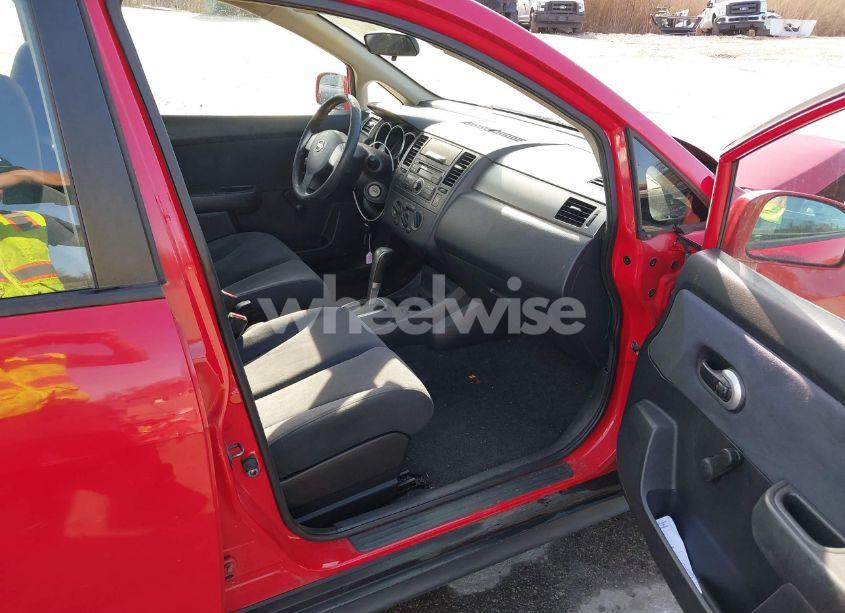 Photo 5 of 2009 Nissan Versa 1.8S (VIN 3N1BC13E19L447274)