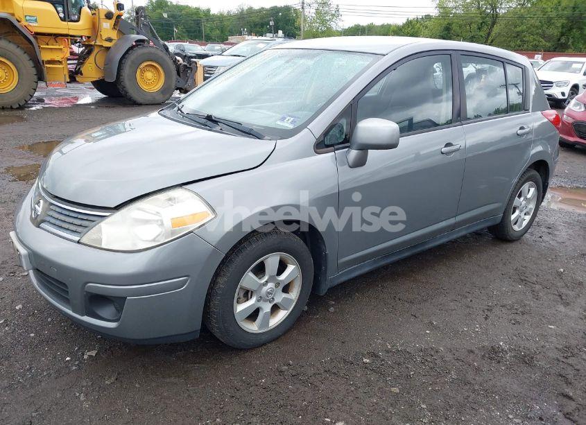 Photo 2 of 2009 Nissan Versa 1.8S (VIN 3N1BC13E19L473132)