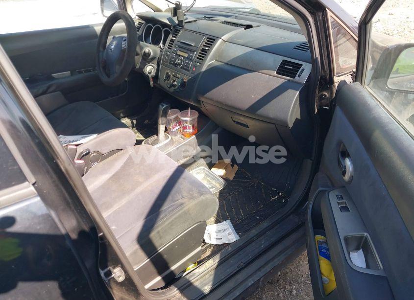 Photo 5 of 2009 Nissan Versa 1.8S (VIN 3N1BC13E19L497981)