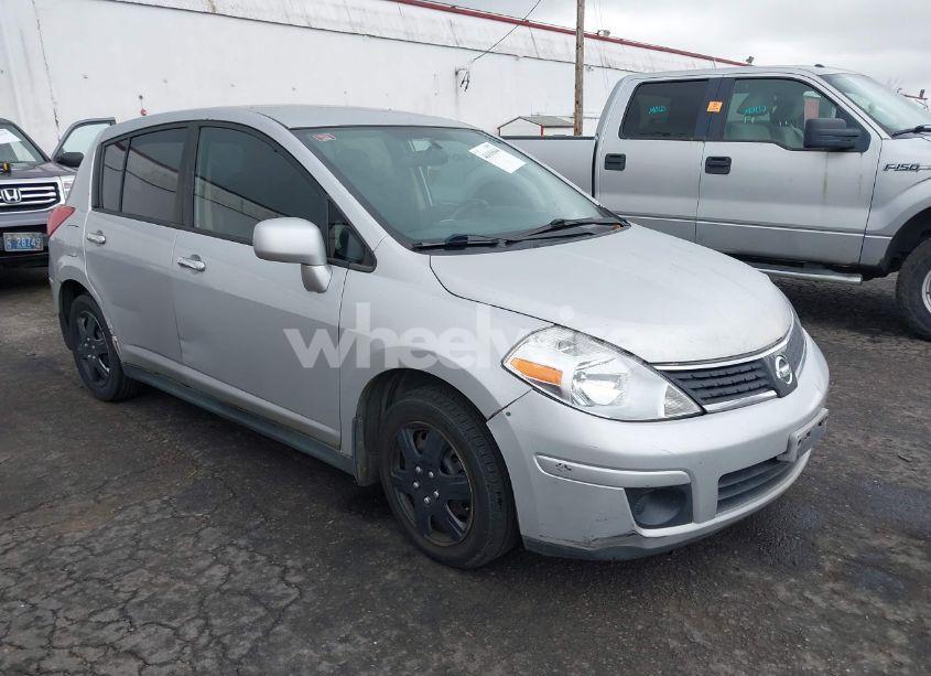 2009 Nissan Versa 1.8S (VIN 3N1BC13E19L500653) main photo