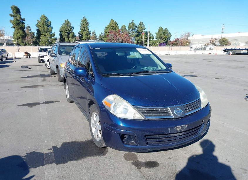 2007 Nissan Versa 1.8SL (VIN 3N1BC13E27L374817) main photo